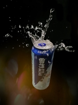 摄影和文字-饮品-啤酒-水珠-水花 图片素材