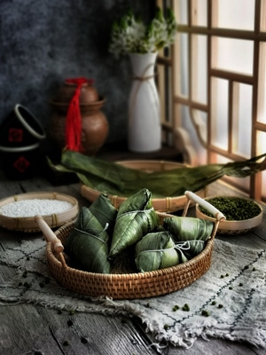 手机静物美食摄影-食物-美食-粽子-室内 图片素材