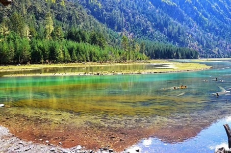 在路上-旅行-莲花湖-风景-风光 图片素材