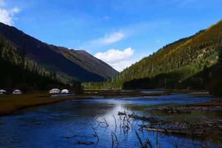 在路上-旅行-莲花湖-风景-风光 图片素材