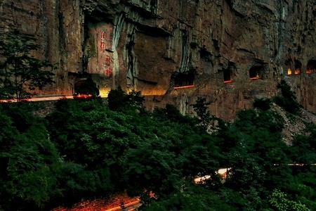 夜色-旅途-挂壁公路-光影-色彩 图片素材