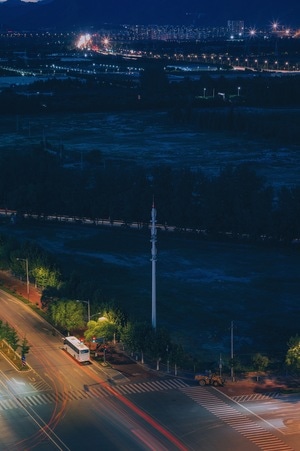 光影高新青春赋能-北京-城市-色彩-夜景 图片素材