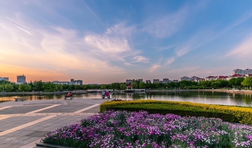 天空-晚霞-湖面-城市-城市风光 图片素材