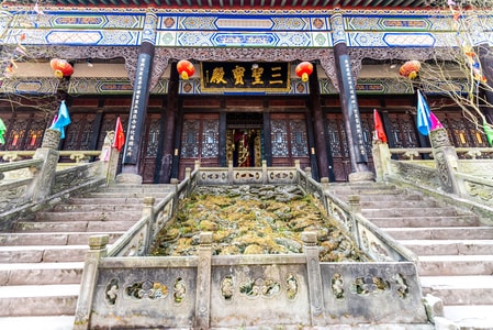 风光-颜色-旅行-三圣宝殿-建筑 图片素材