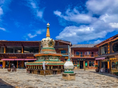 香格里拉-风光-旅行-秋色-摄影师胡文凯 图片素材