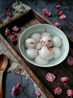 我要上封面-静物-美食-汤圆-梅花 图片素材