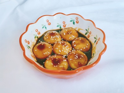 宅家-美食-假期美食-蟹黄拌面-红糖糍粑 图片素材