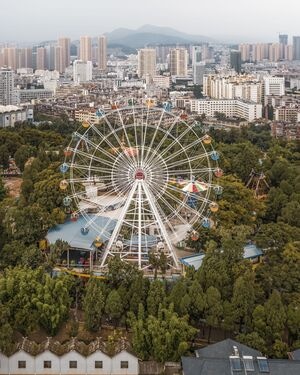 昆明-我不专业但我喜欢摄影-摩天轮-航拍-游乐场 图片素材