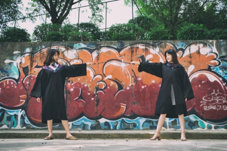 大学-人像-公牛-演出-毕业照 图片素材