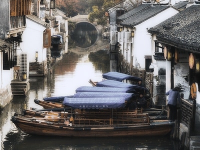 江南-苏州-周庄-旅行-乌篷船 图片素材