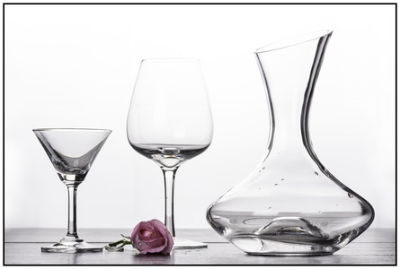 宅家-静物-玻璃杯-红酒杯-醒酒器 图片素材