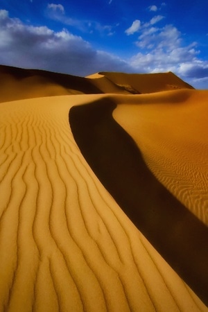 沙漠-黄色-阿拉善盟-乌兰布和沙漠-穿越之门 图片素材
