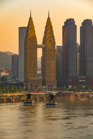 旅行-风光-长江索道-双子塔-有趣的瞬间 图片素材