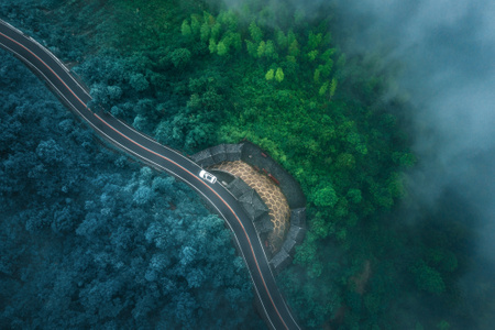 山-路-田园风光-雾-车 图片素材