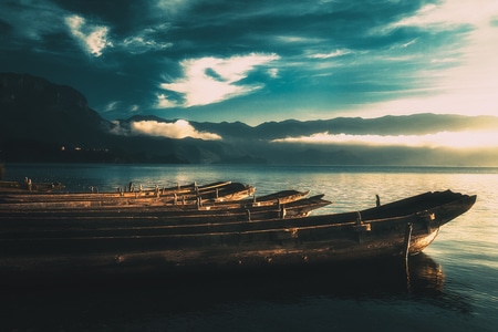 湖-泸沽湖-舟-朝阳-晨光 图片素材