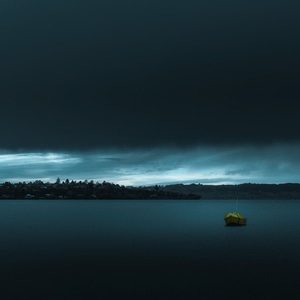 船-蓝调-湖-水面-光 图片素材