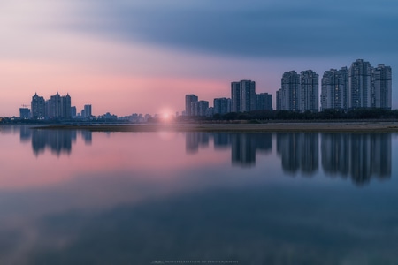 城市-日落-光影-风光-有趣的瞬间 图片素材