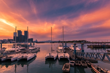日照-海景-帆船-晚霞-夕阳 图片素材