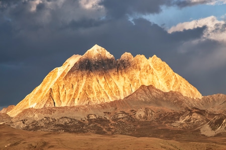 川西-甘孜-雅拉雪山-雪山-塔公 图片素材