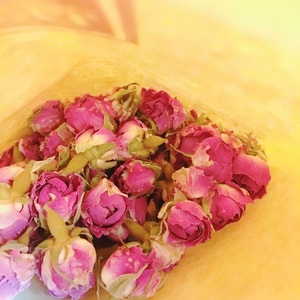 阿柯美食-情人节-手机摄影-饰品-花 图片素材