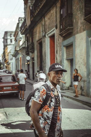 古巴-人文-扫街-男人-男性 图片素材