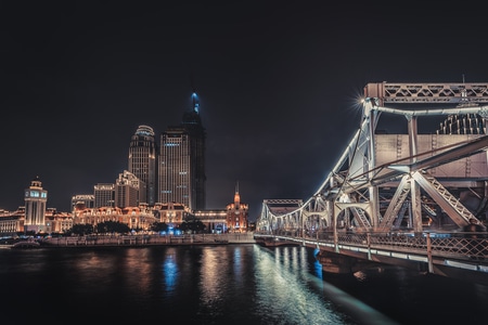 建筑-夜景-桥-明度-车轨 图片素材
