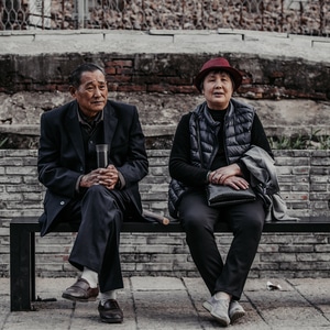 你好2020-lr调色-黄油相机-记录瞬间-老人 图片素材
