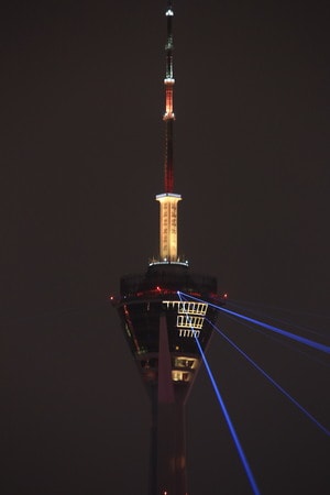 夜景-电子焰火-激光绣-烟花绣-四川电视塔 图片素材