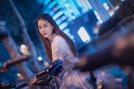 人像-夜景人像-美女-女人-女性 图片素材