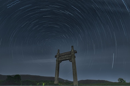 城市-星轨-夜空-钟山风景区-星轨 图片素材