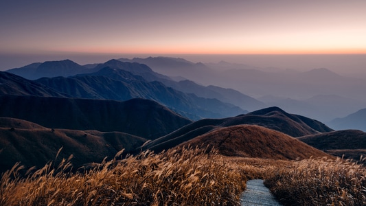 武功山-江西-晨曦-高山-天际线 图片素材