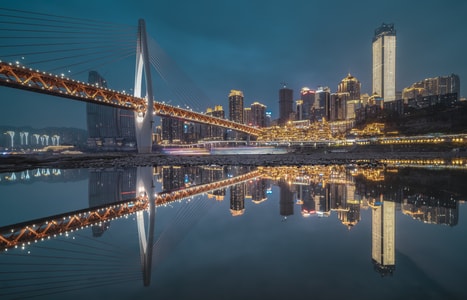 勒是雾都-城市-风光-旅行-夜景 图片素材