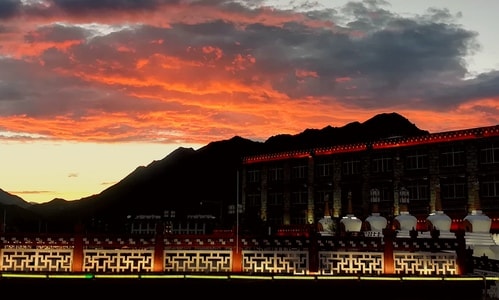 风光-强巴林寺-晚霞-彩霞-霞光 图片素材