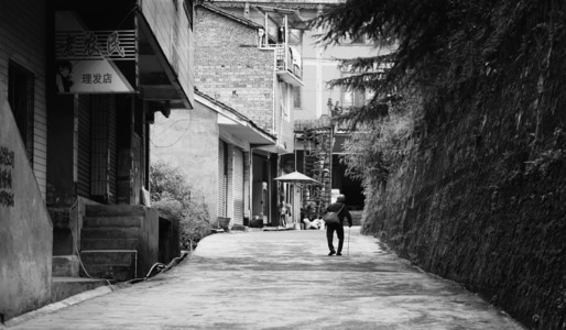 纪实-街拍-道路-柏油路-房屋 图片素材