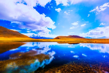 西藏-色彩-色彩鲜艳-一措再措-风景 图片素材