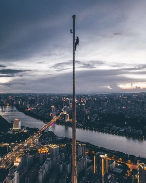 城市天际线-建筑-航拍-上帝视角-夜景 图片素材