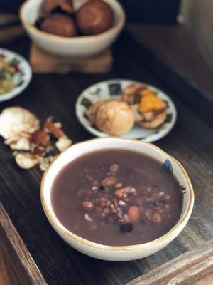 早餐-营养粥-茶叶蛋-日常-早餐 图片素材