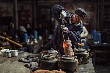 街拍-人文-男性-男人-老茶馆 图片素材