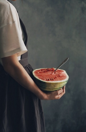 静物-西瓜-水果-暗调-食物 图片素材
