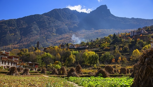 中路藏寨-风景-风光-山-山峰 图片素材