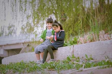 日常-童颜-儿童摄影-自己-女孩 图片素材