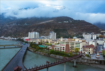 人像-城市色彩-风景抓拍-城市-城市风光 图片素材
