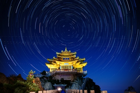 老君山金顶星轨-君山星语-风景-古建筑-夜景 图片素材