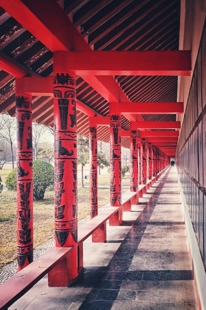 中国古建-长廊-光影-引导线-古建筑 图片素材