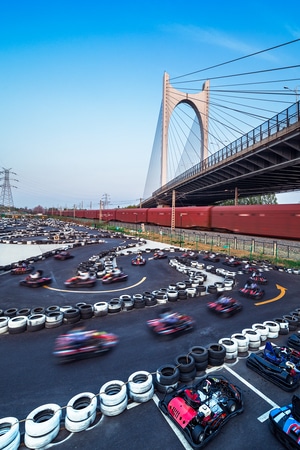 城市-机车-风景-风光-道路 图片素材