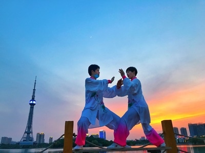 城市色彩-天气-风景-我要上封面-手机摄影 图片素材