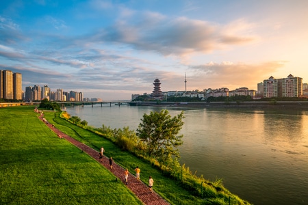见证绵阳城市发展变迁-城市风光-河-河流-城市 图片素材
