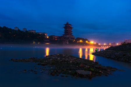 风光-越王楼-古建筑-楼阁-河滩 图片素材