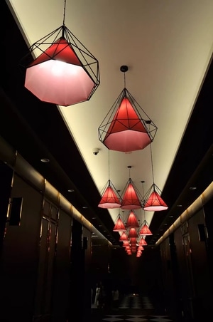 人文-风景-灯具-吊灯-室内 图片素材