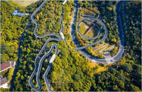 旅途-航拍-秋季-步道-钢架 图片素材